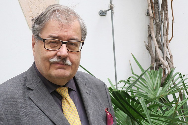 Kirchenhistoriker und früherer AKV-Vizepräsident Hartmann 80